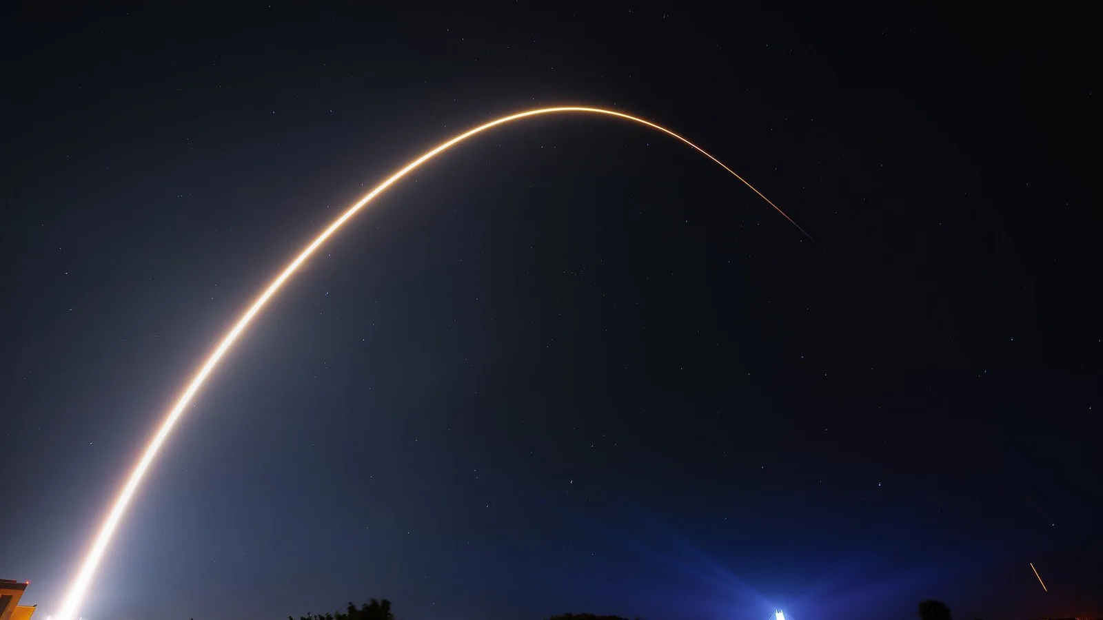 A Falcon 9 lifting off on a Starlink mission (file photo)